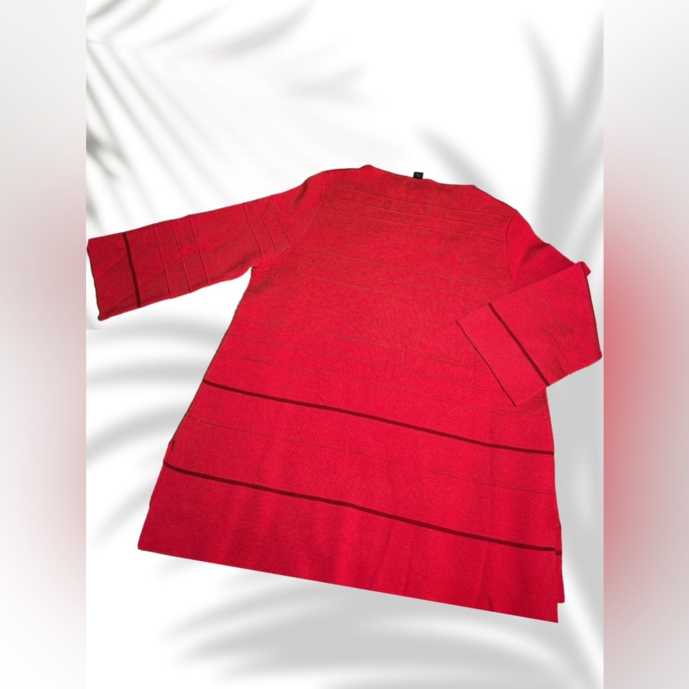 ST. JOHN - NWOT  - in Apple Red Sweater - Size Large
